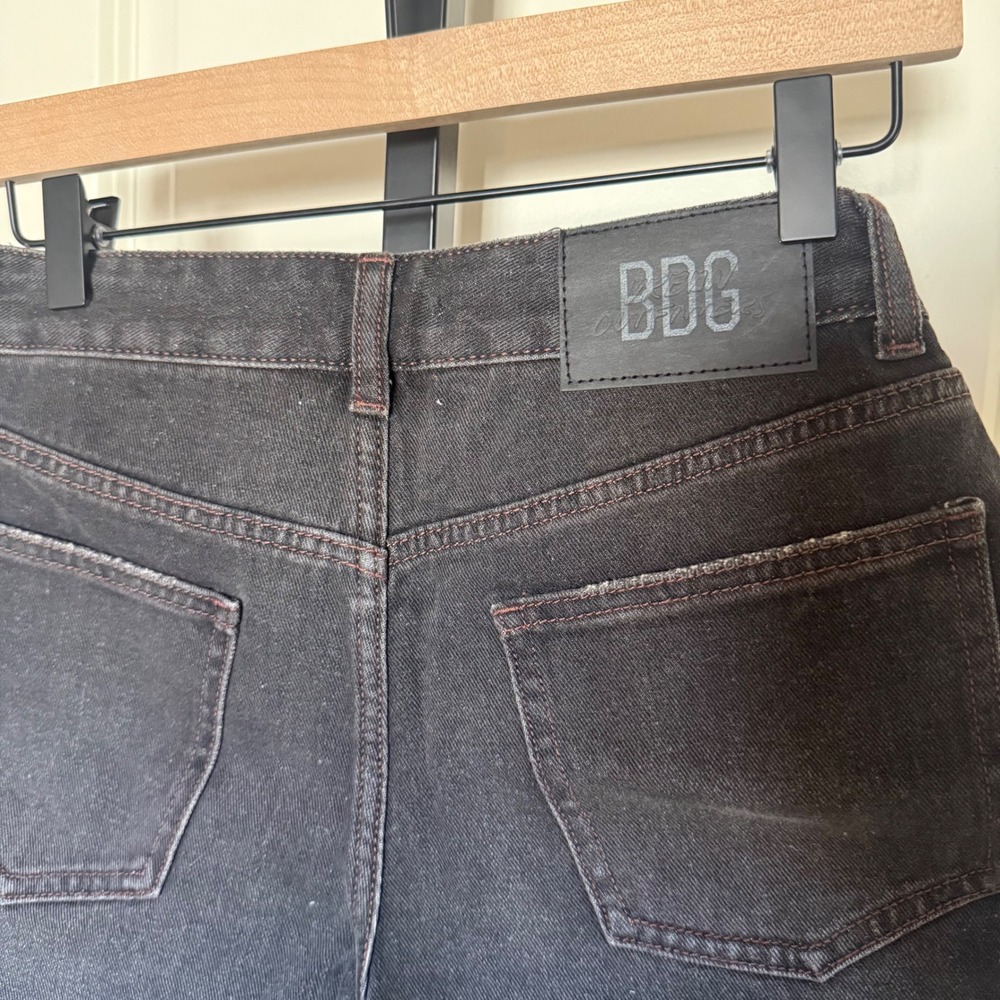 BDG Urban Outfitters A-Line Cutoff Denim Short Black Frayed Hem Size 26 - Picture 4 of 9